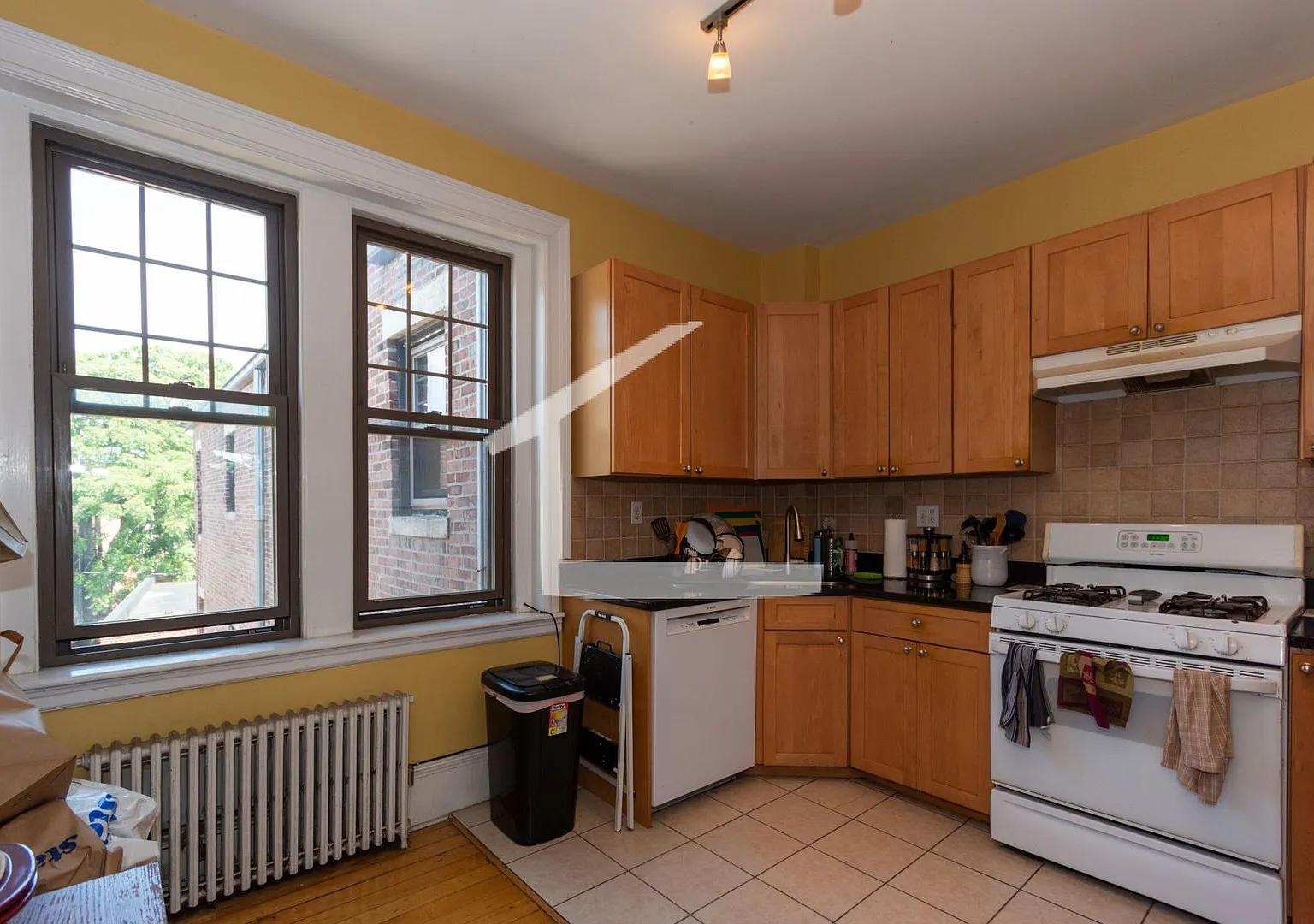3bed 2bath in Allston is available on 9/1 — Photo 3
