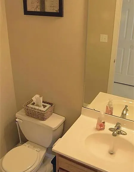 347 Logan Dr — Photo 11