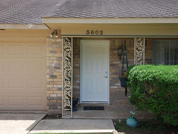 3rd image of 3602 Bartons Ln
