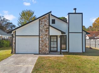 524 Auburndale Ln, Fayetteville, NC 28314