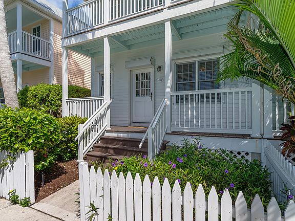 5th image of 7060 Harbor Village Dr