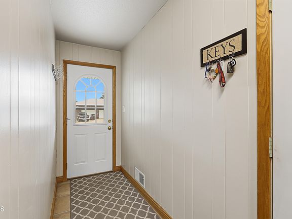 5th image of 315 Avenue C E