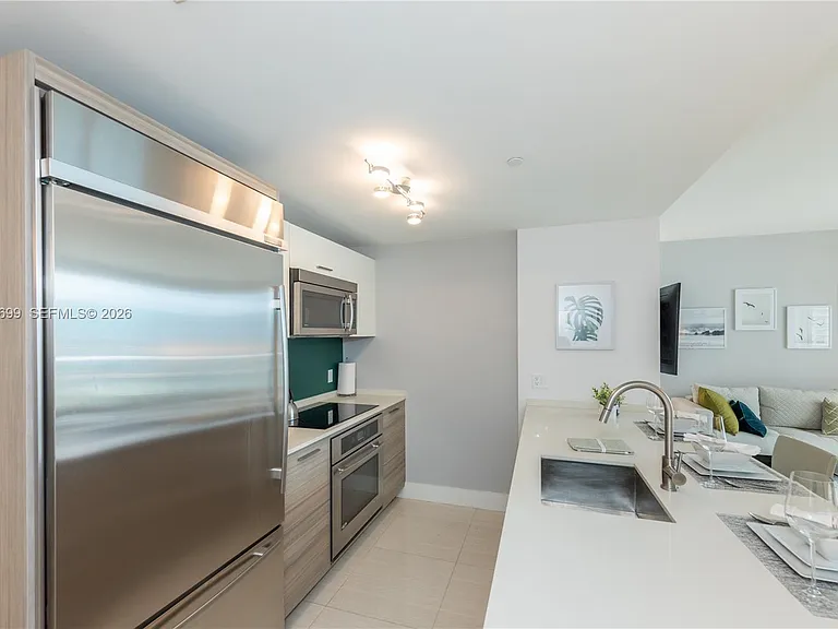 1300 Brickell Bay Dr #2900 — Photo 8