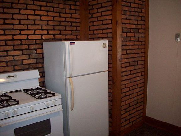 5th image of 1101 Cedar St