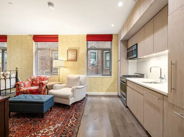 43 Westland Ave Unit 210, Boston, MA 02115