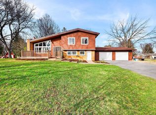 5332 Stark Rd, Sun Prairie, WI 53590