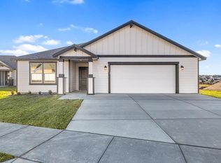 6467 W 30th Pl, Kennewick, WA