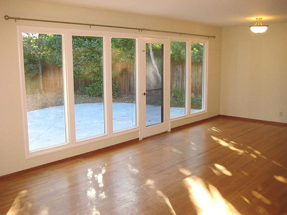 5th image of 4170 Mackay Dr