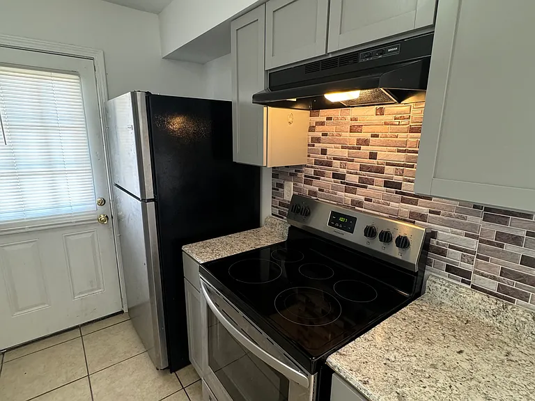 2810 Daniel Dr — Photo 7