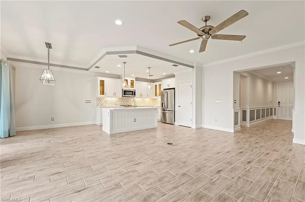 2 bed, 2.0 bath, 1467 sqft, $3,000 — Photo 3