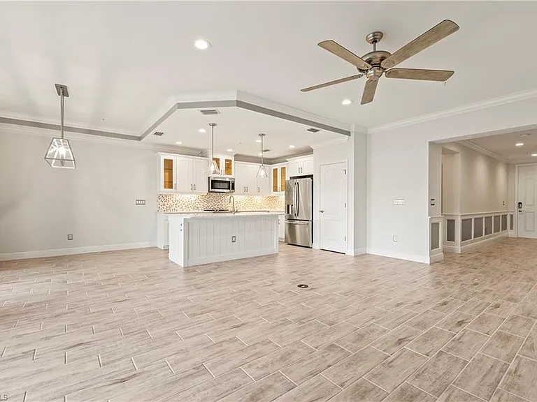 6954 Avalon Cir #703 — Photo 3