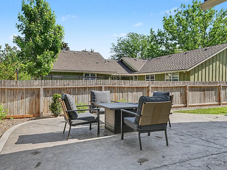 2675 S Falling Brook Way — Photo 43