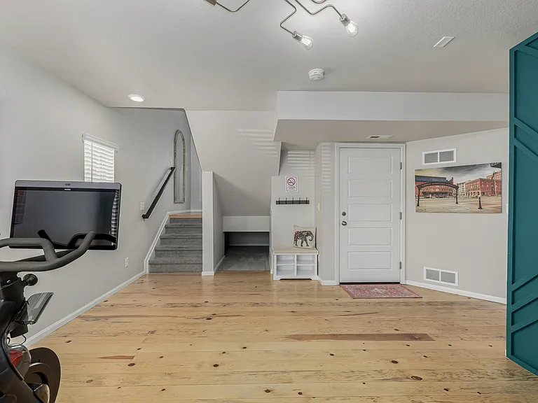 17988 E 105th Pl — Photo 33