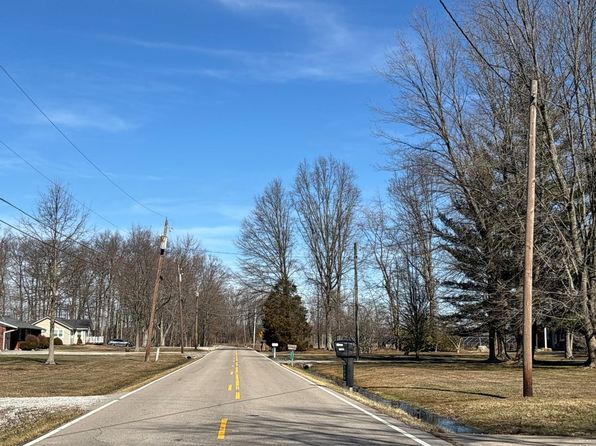 2086 Oak Corner Rd, Hamersville, OH 45130