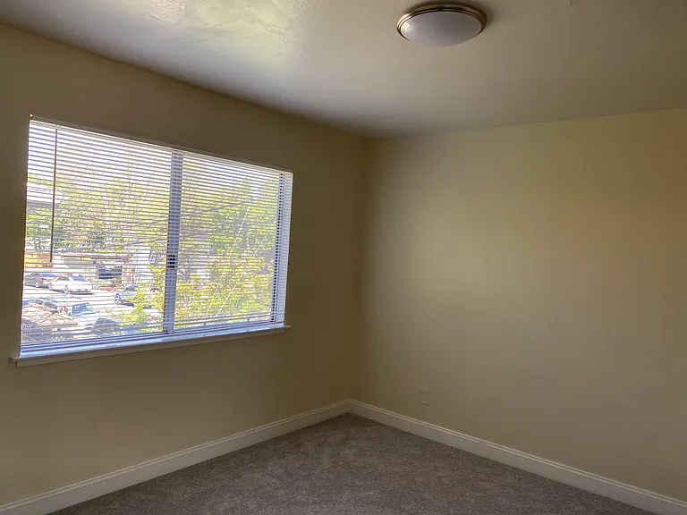 125 Sierra Dr — Photo 5