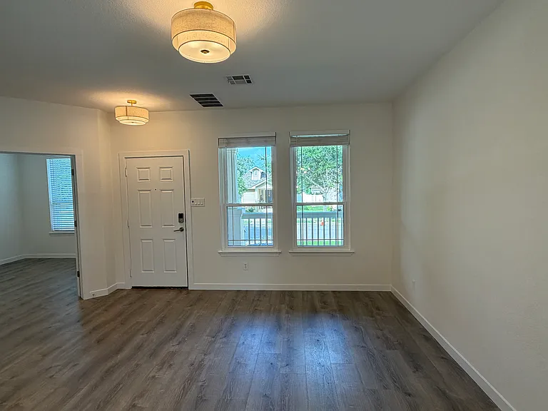 801 Brazos Bend Dr — Photo 20