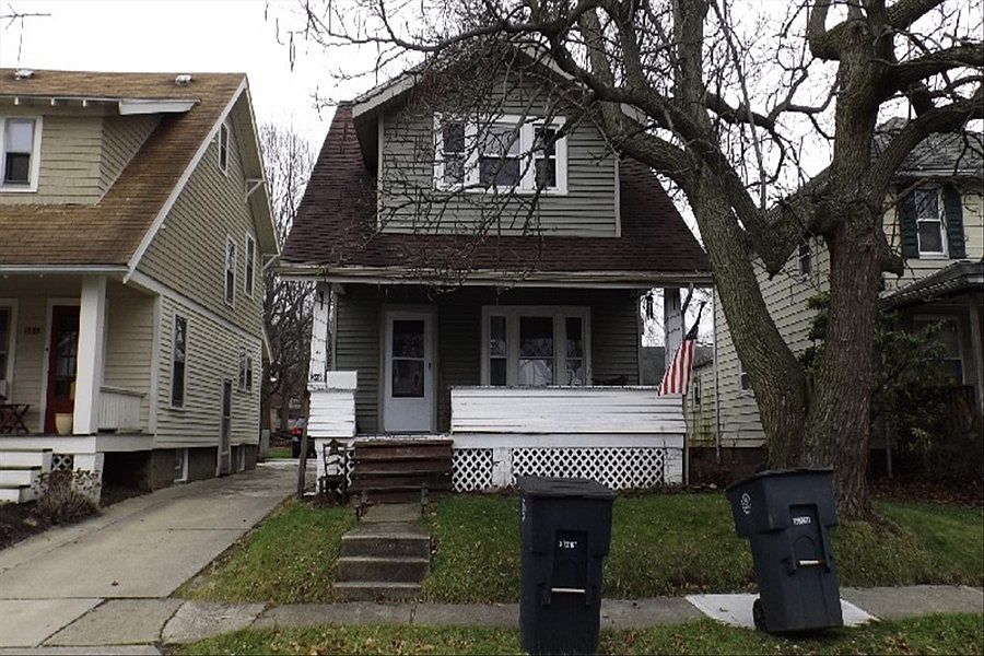 1st image of 349 N Lyman St