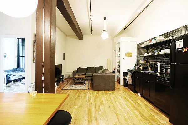 Rented by City Connections Realty | media 24