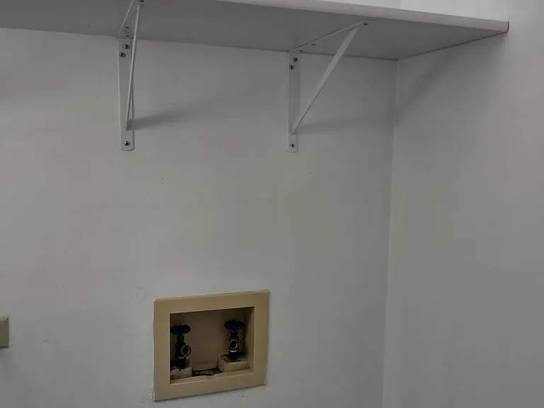 Washing machine and dryer hookups