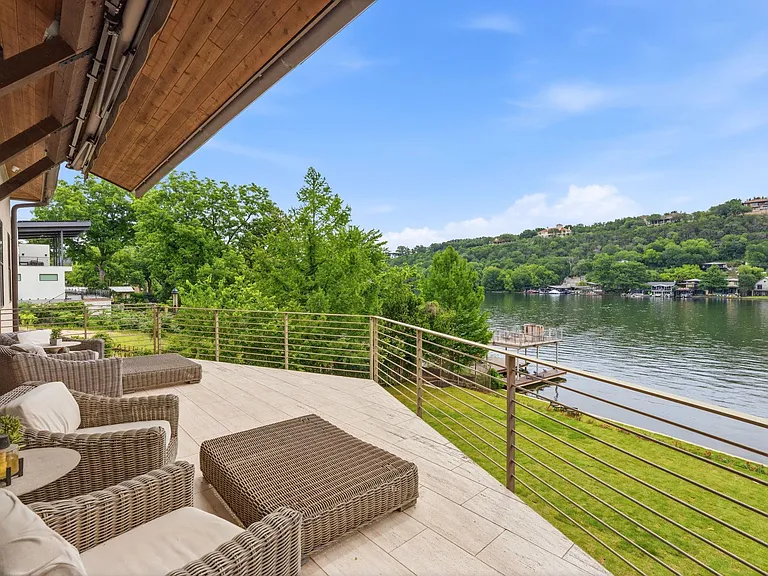 3605 Robbins Rd — Photo 10