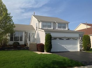 460 Bluebird Dr, Bolingbrook, IL 60440