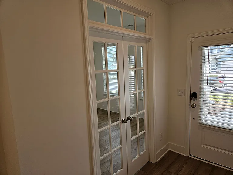 97 Andalusa Ct — Photo 6