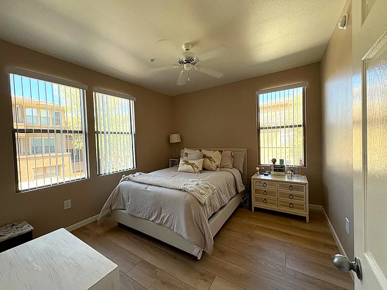 20100 N 78th Pl #2095 — Photo 12