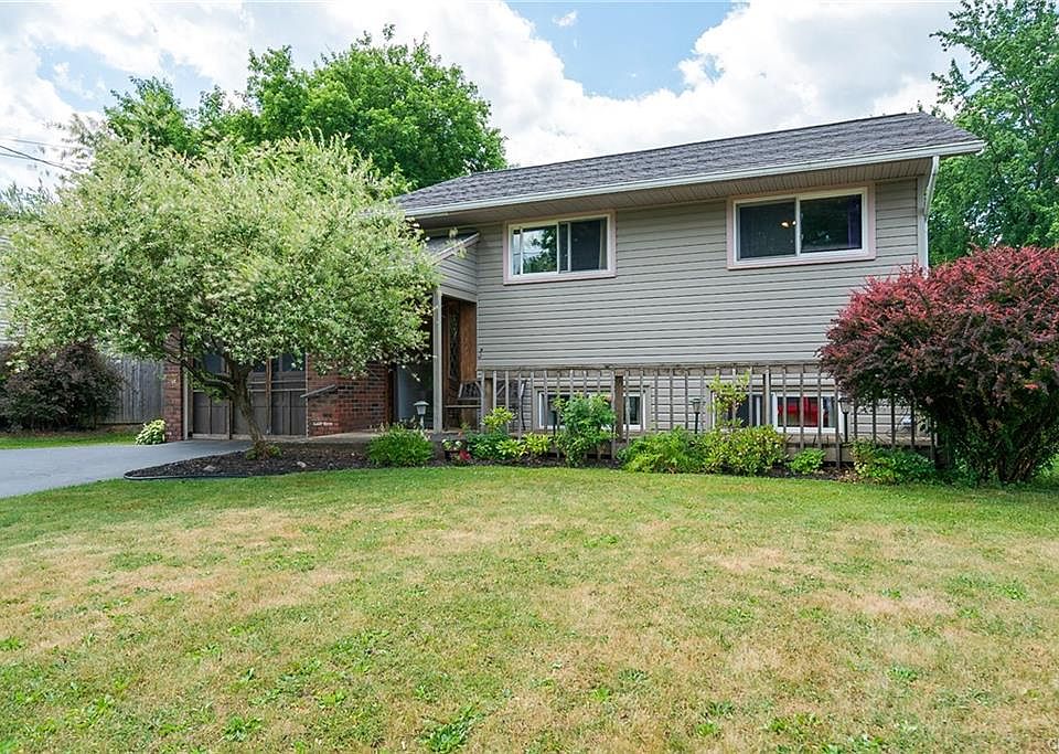 1st image of 129 Clarewood Dr