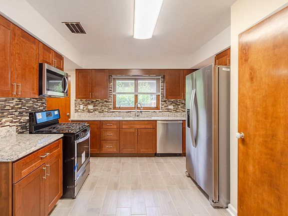 5th image of 6818 N Keating Ave