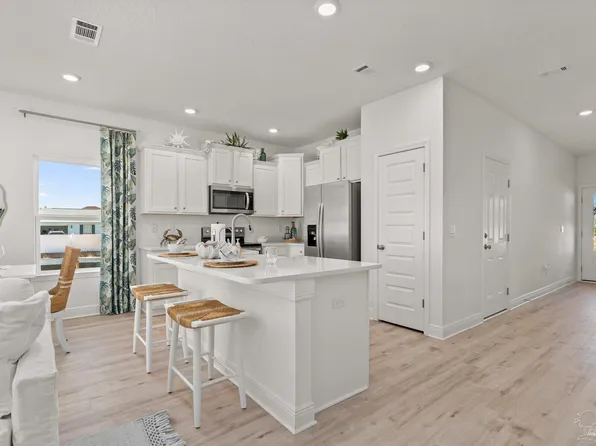 5724 Sandy Walk, Gulf Breeze, FL 32563