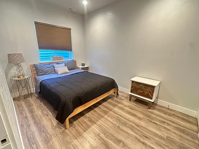 1280 W Center Ave — Photo 8