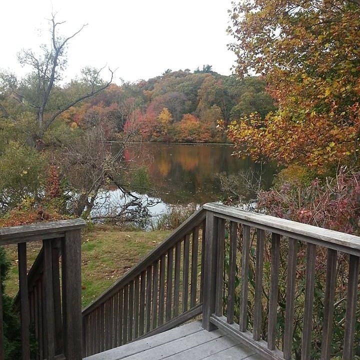1st image of 1 Brookside Dr