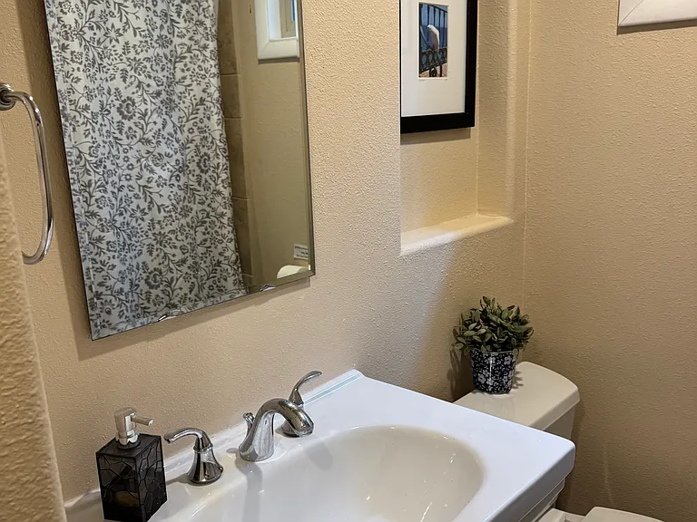 452 S Union Blvd — Photo 36