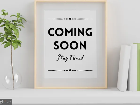 2907 N Kensington St, Arlington, VA 22207