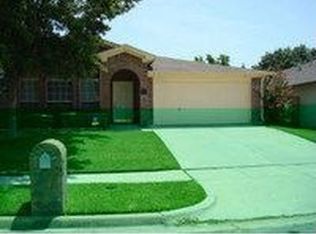 302 Faircrest Dr, Arlington, TX 76018