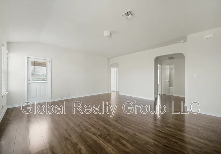 213 Gravel Gray — Photo 35