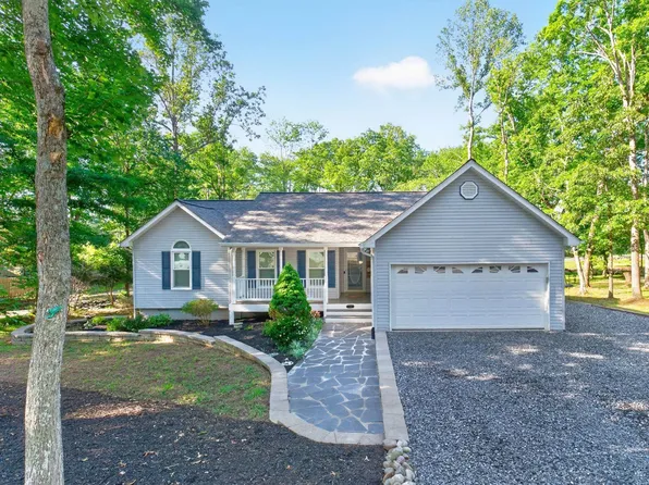 137 Jefferson Dr, Palmyra, VA 22963