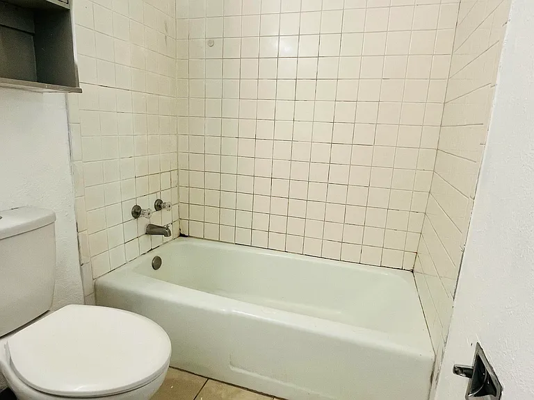 8200 Copper Ave NE #A — Photo 21