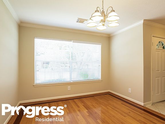 4th image of 10803 Fern Terrace Dr