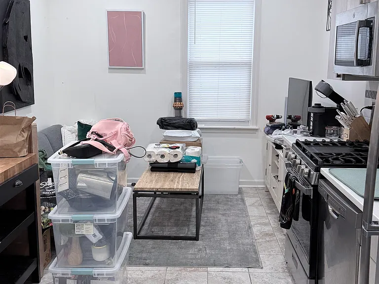 1039 Summit Ave #3 — Photo 1