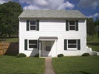2nd image of 211 Pleasant St