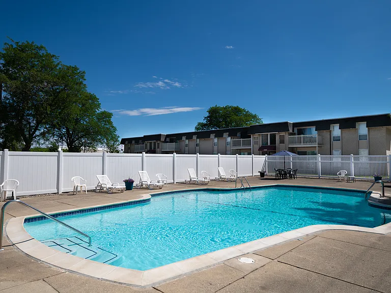 Embassy West Apartments — Photo 13