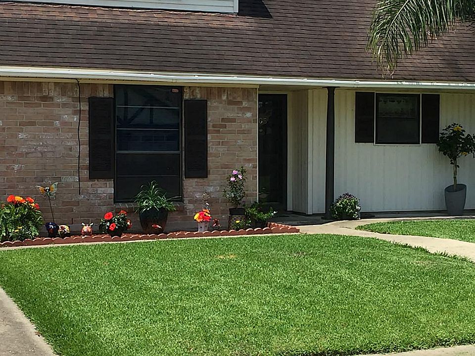 1st image of 905 Paulette Dr