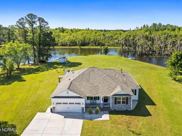 141 Lake Tabor Drive, Tabor City, NC 28463