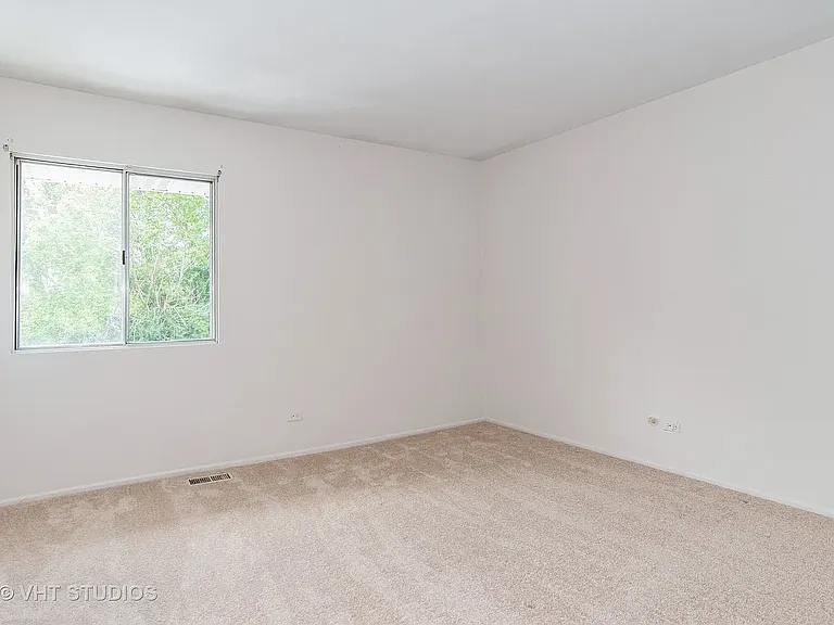 1373 Fremont Dr — Photo 7