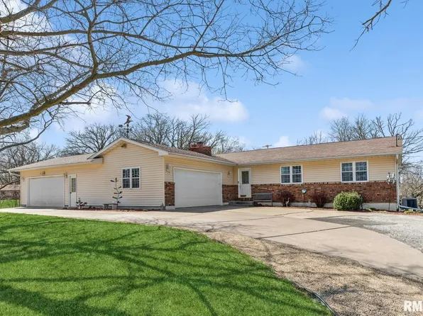 28314 104th Ave, Donahue, IA 52746