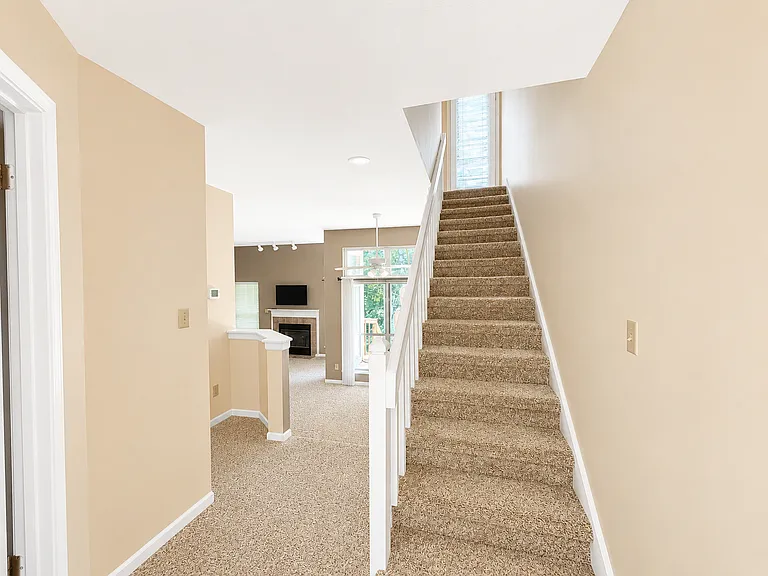 1894 E Bay Pointe Dr #BP12 — Photo 2