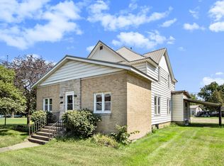 308 N Main St, Three Rivers, MI 49093