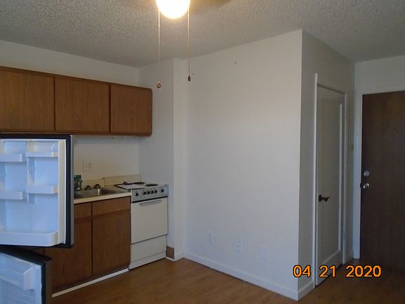 4th image of 602 Macon Ave #205