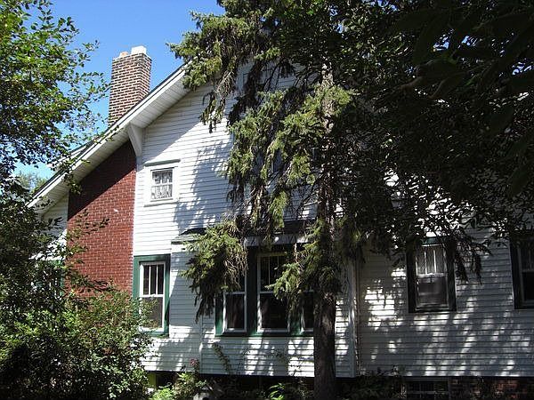 2nd image of 907 E Southern Ave